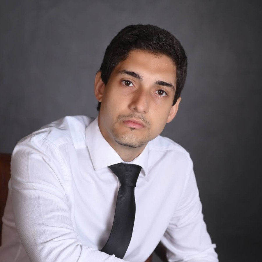 Dr. Leonardo Salmerón, médico residente em psiquiatria